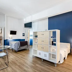 True Blue , Roma Italia